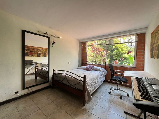 Casa de 3 alcobas en venta en La Pradera, Envigado, 280 m² · foto 14 de 19