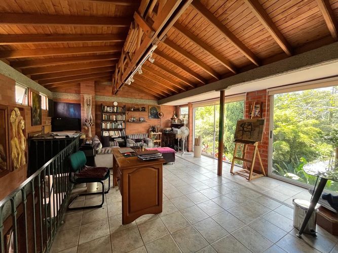Casa de 3 alcobas en venta en La Pradera, Envigado, 280 m² · foto 8 de 19