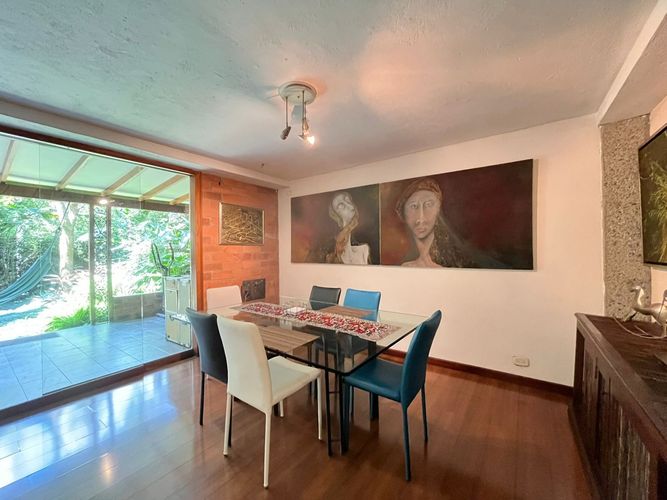 Casa de 3 alcobas en venta en La Pradera, Envigado, 280 m² · foto 3 de 19