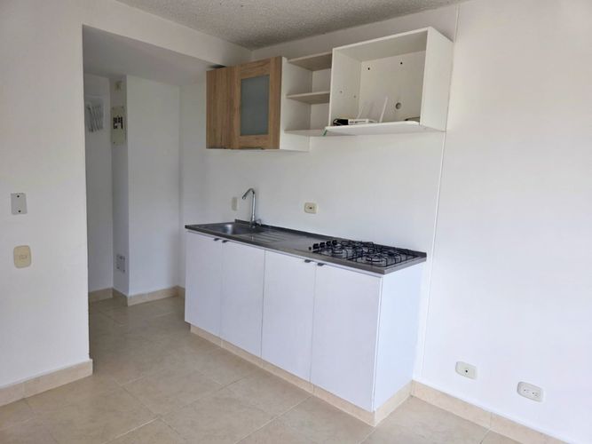 Apartamento de 1 alcoba en venta en Zona Industrial, Yumbo, 47 m² · foto 3 de 8