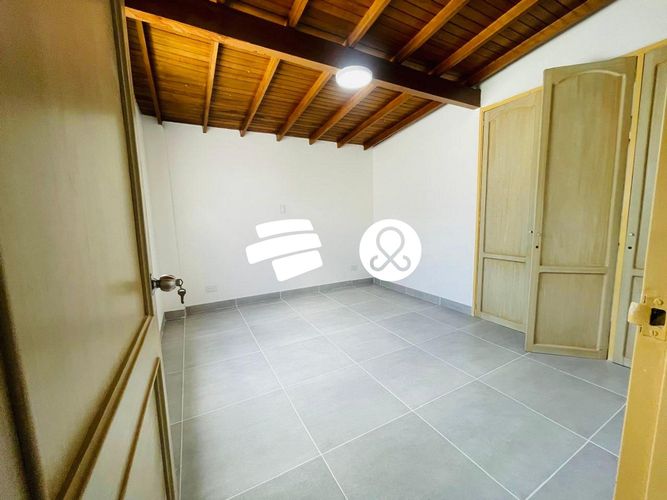 Apartamento de 4 alcobas en venta en Suramericana, Medellín, 212 m² · foto 16 de 21