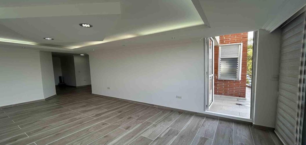Apartamento en venta en Bosques De La Salle, Pereira · foto 3 de 24
