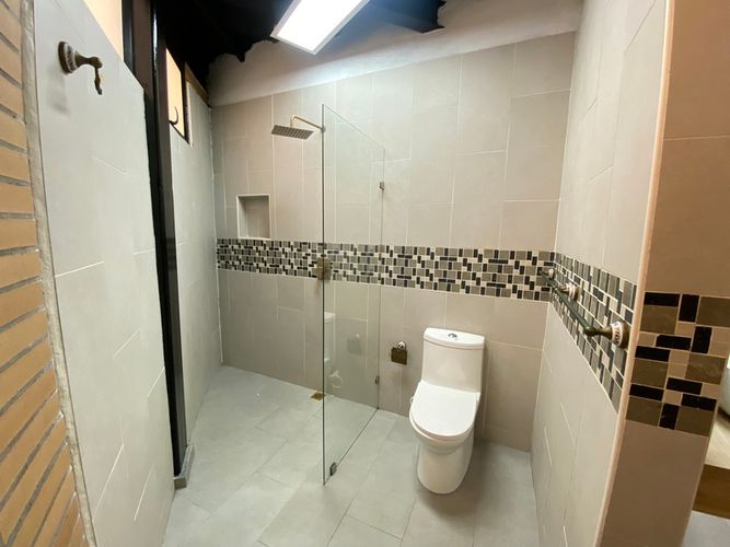 Casa de 3 alcobas en arriendo en Yarumal, Rionegro, 250 m² · foto 20 de 24