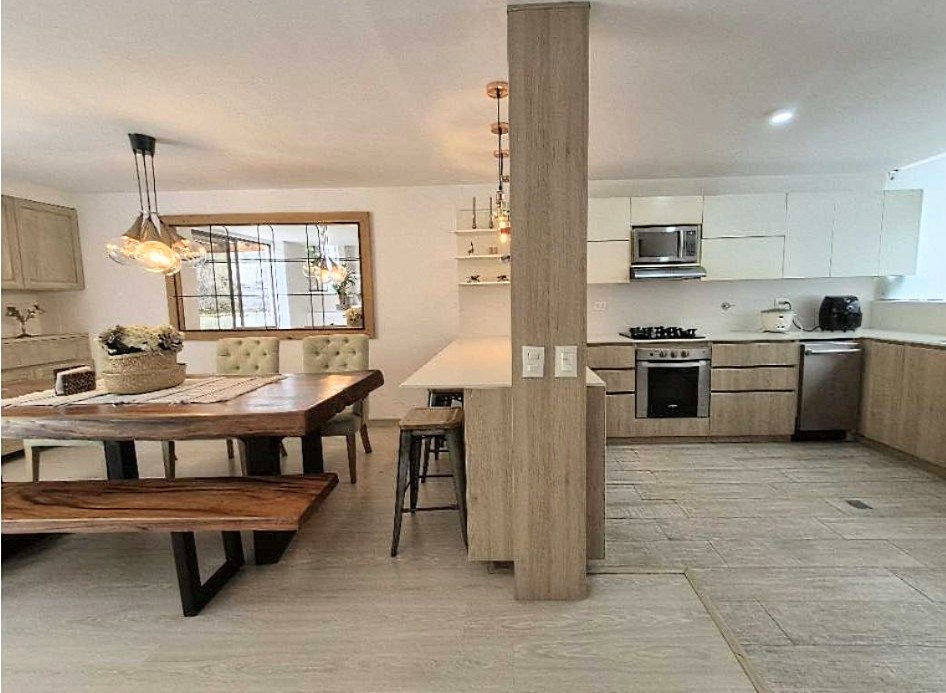 Casa en venta en El Poblado, Medellín 4
