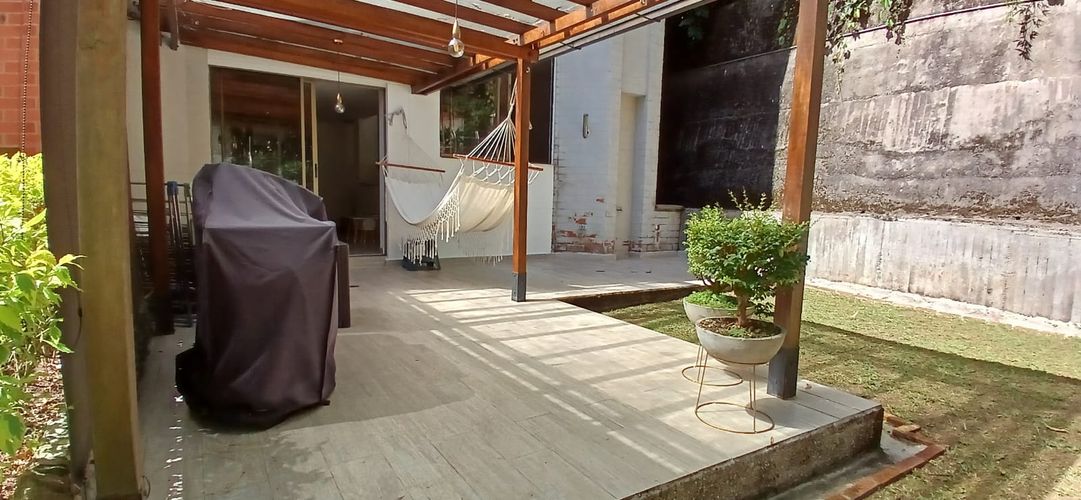 Casa de 4 alcobas en venta en El Castillo, Medellín, 337 m² · foto 8 de 21