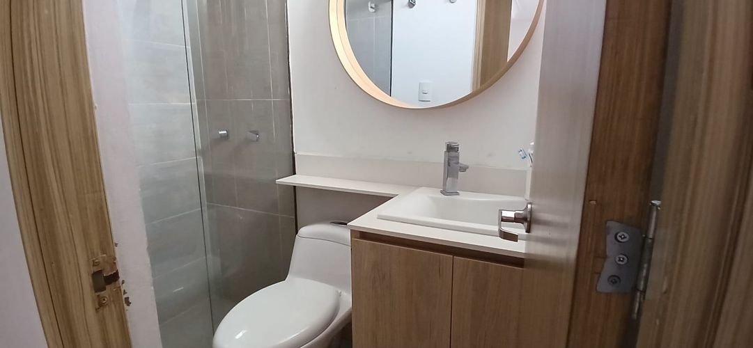 Casa de 4 alcobas en venta en El Castillo, Medellín, 337 m² · foto 13 de 21