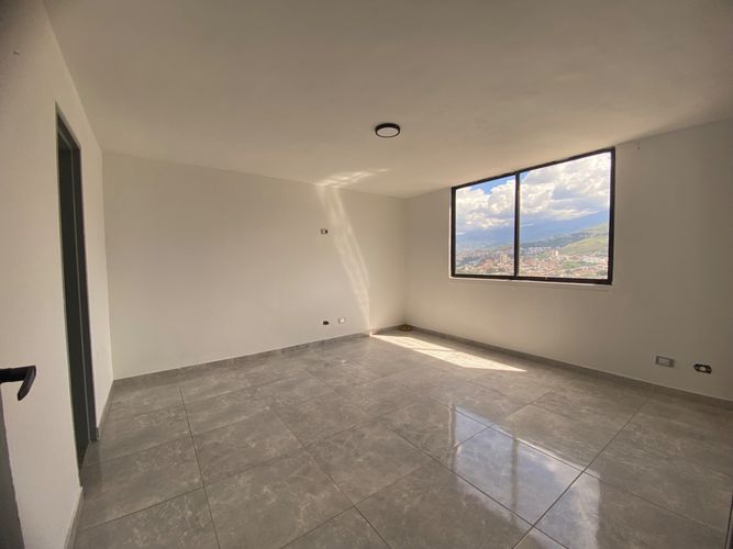 Apartamento de 3 alcobas en venta en La Merced, Cali, 125 m² · foto 2 de 10
