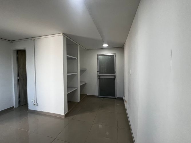 Consultorio en venta en Sector Plaza De Bolivar, Pereira, 156 m² · foto 9 de 24