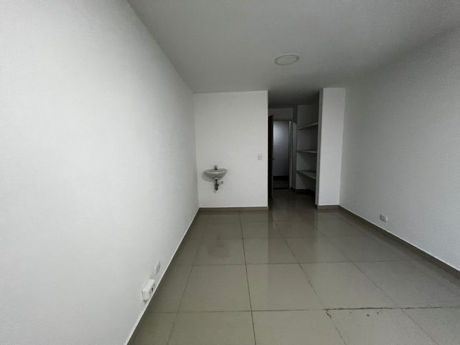 Consultorio en venta en Sector Plaza De Bolivar, Pereira, 156 m² · foto 13 de 24