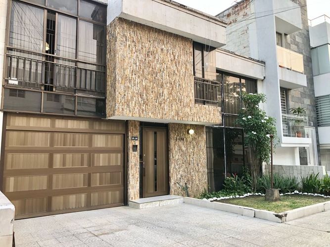 Casa de 4 alcobas en venta en El Ingenio, Cali, 450 m² · foto 3 de 24
