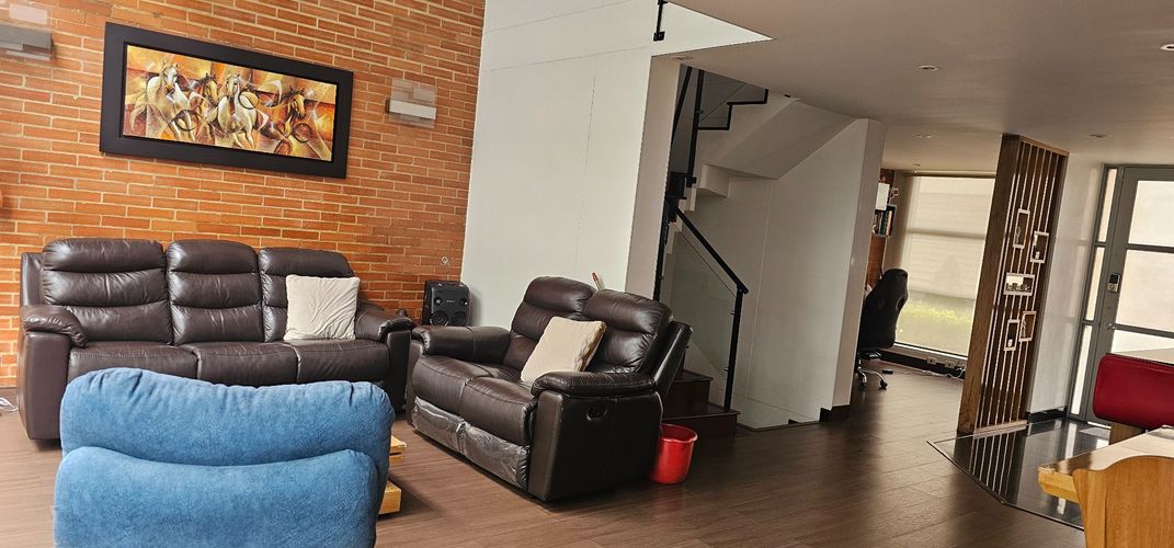 Casa de 4 alcobas en venta en Gratamira, Bogotá, 225 m² · foto 8 de 24
