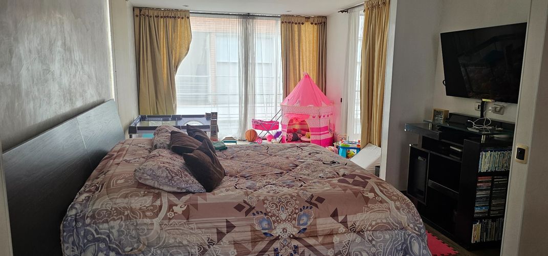 Casa de 4 alcobas en venta en Gratamira, Bogotá, 225 m² · foto 18 de 24
