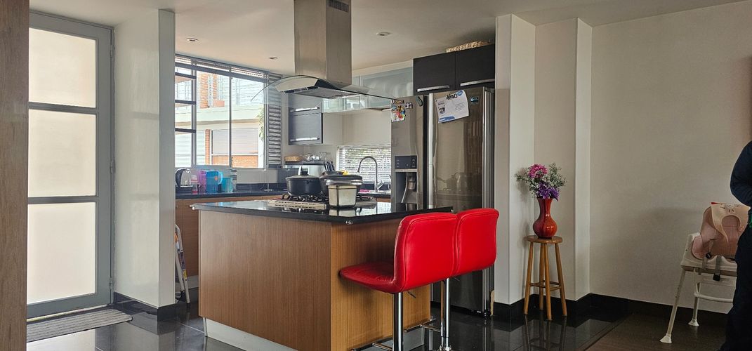 Casa de 4 alcobas en venta en Gratamira, Bogotá, 225 m² · foto 3 de 24