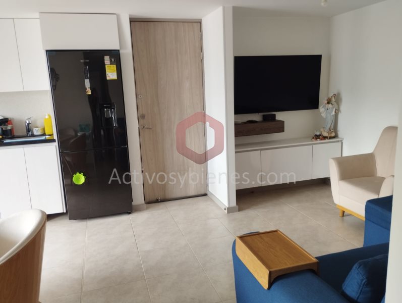 Apartamento en arriendo en Loma Del Barro, Envigado · foto 4 de 16