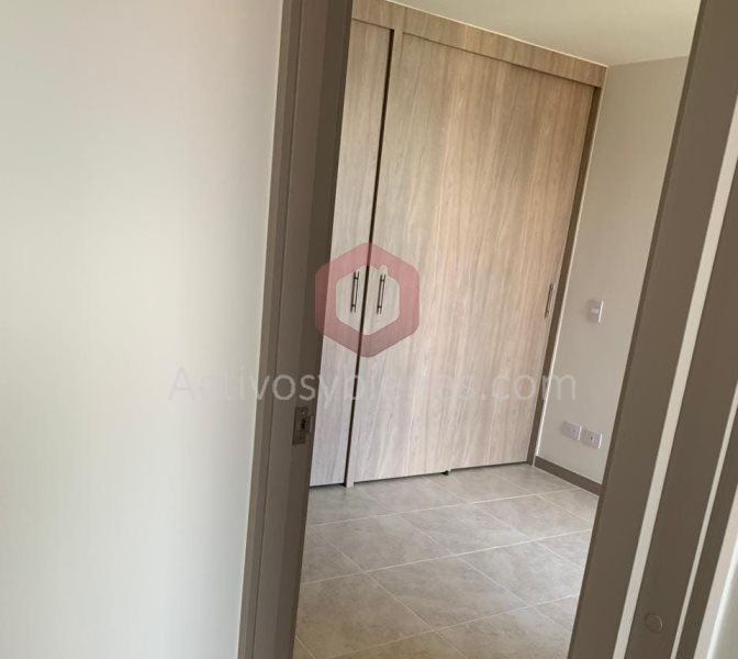Apartamento en arriendo en Loma Del Barro, Envigado · foto 5 de 16