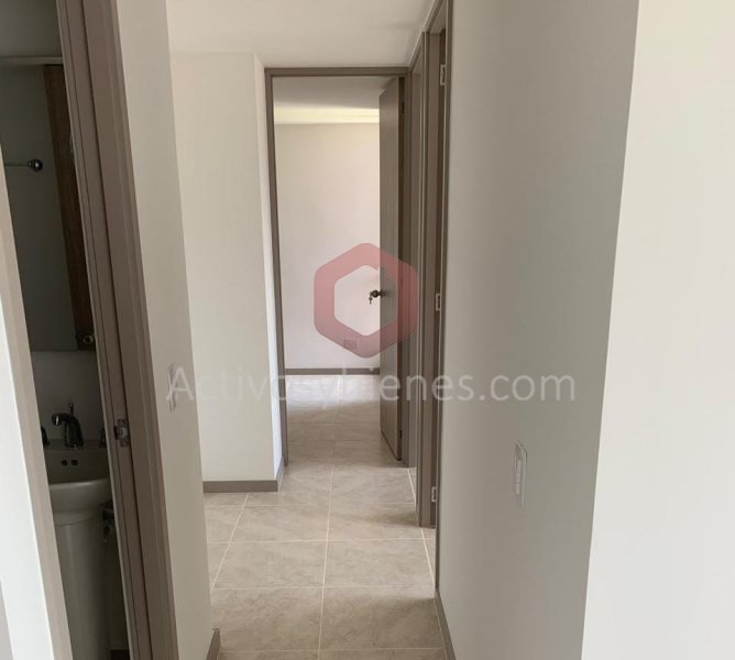 Apartamento en arriendo en Loma Del Barro, Envigado · foto 8 de 16