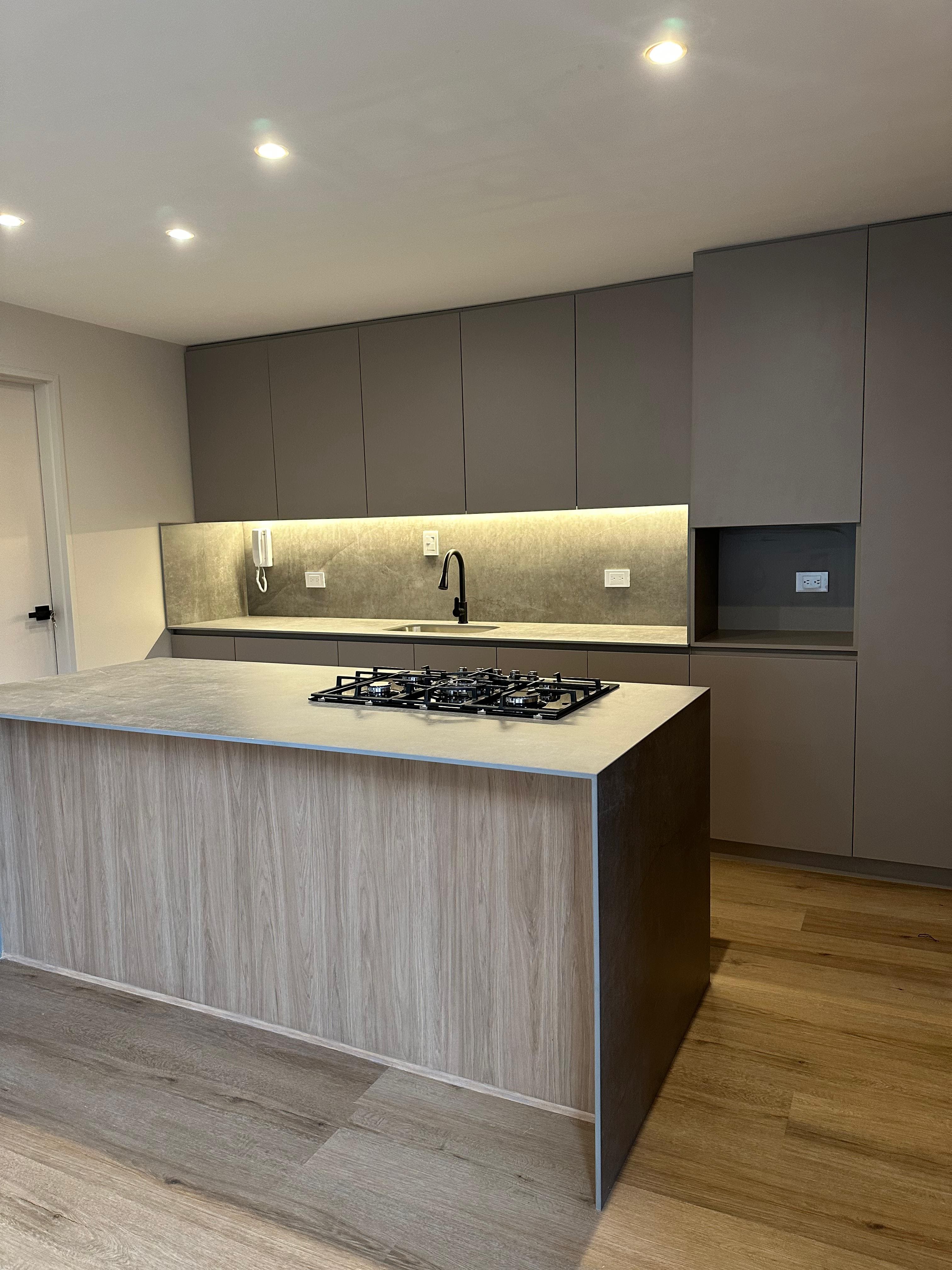 Apartamento en venta en El Poblado, Medellín 2
