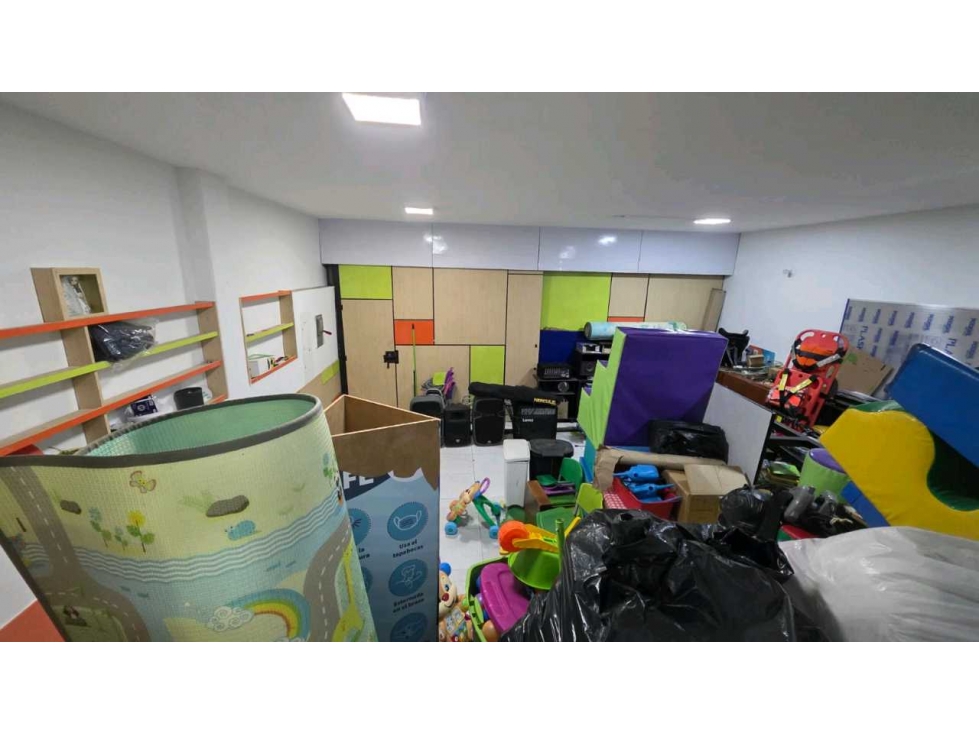 Casa en venta en Santa Barbara, Bogotá · foto 7 de 24