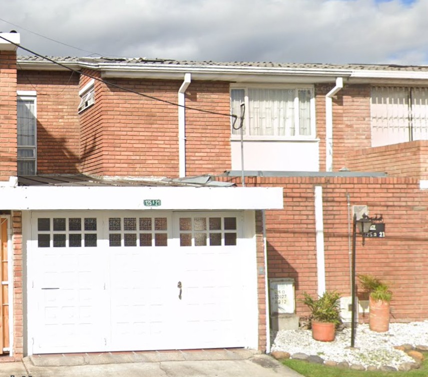 Casa en venta en Lagos De Cordoba, Bogotá · foto 7 de 24