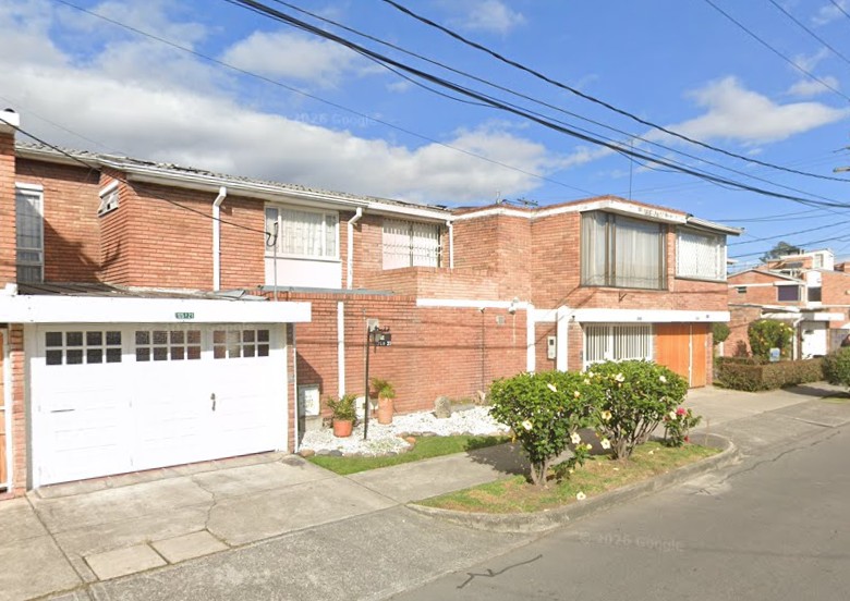 Casa en venta en Lagos De Cordoba, Bogotá · foto 10 de 24