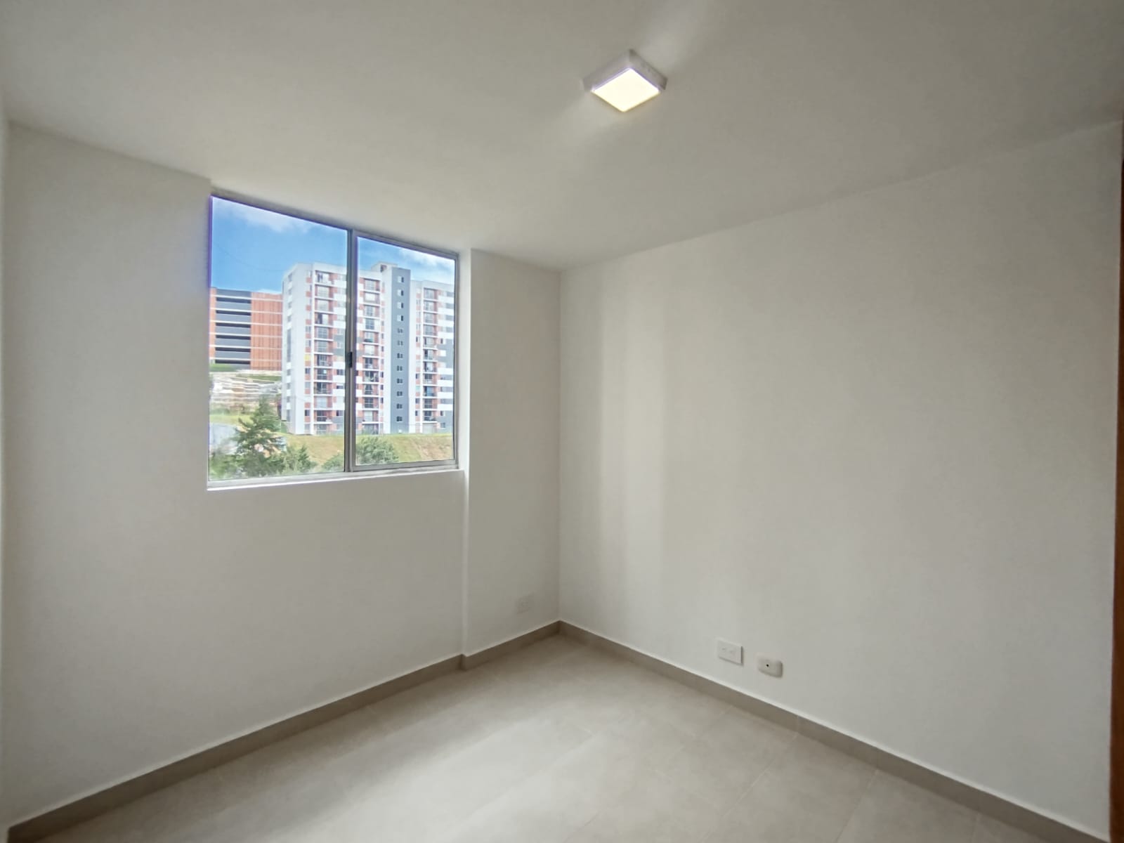 Apartamento en arriendo en Centro, Rionegro · foto 8 de 16