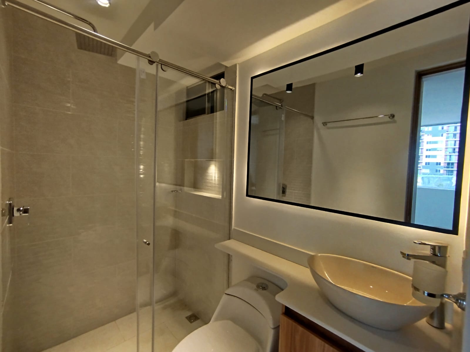 Apartamento en arriendo en Centro, Rionegro · foto 10 de 16