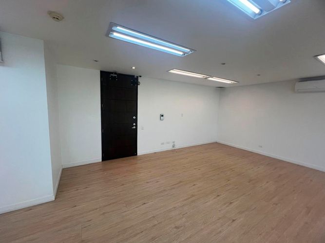 Oficina en arriendo en El Poblado, Medellín, 84 m² · foto 8 de 18