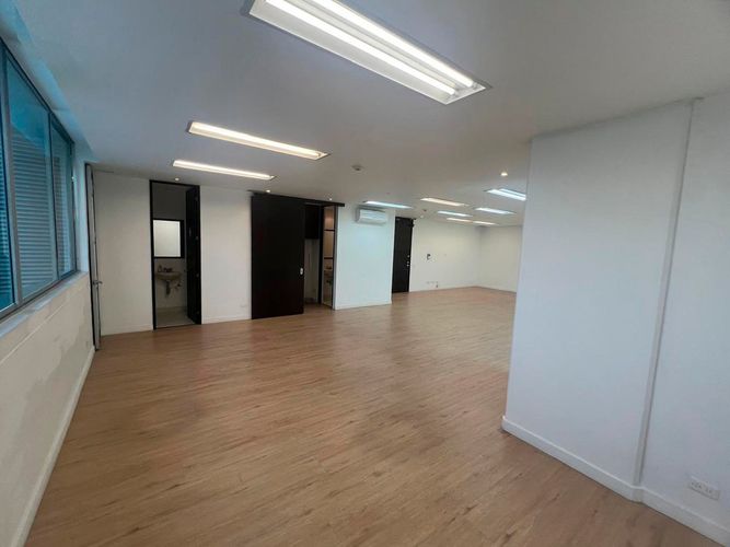 Oficina en arriendo en El Poblado, Medellín, 84 m² · foto 13 de 18