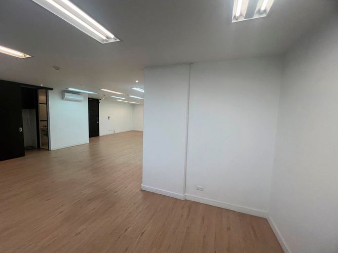 Oficina en arriendo en El Poblado, Medellín, 84 m² · foto 15 de 18