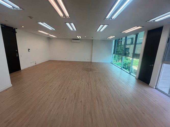 Oficina en arriendo en El Poblado, Medellín, 84 m² · foto 16 de 18