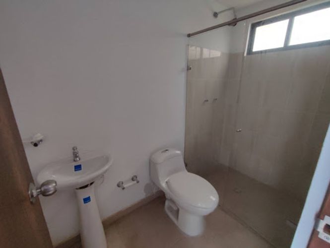 Local en arriendo en La Ceja, 380 m² · foto 12 de 12