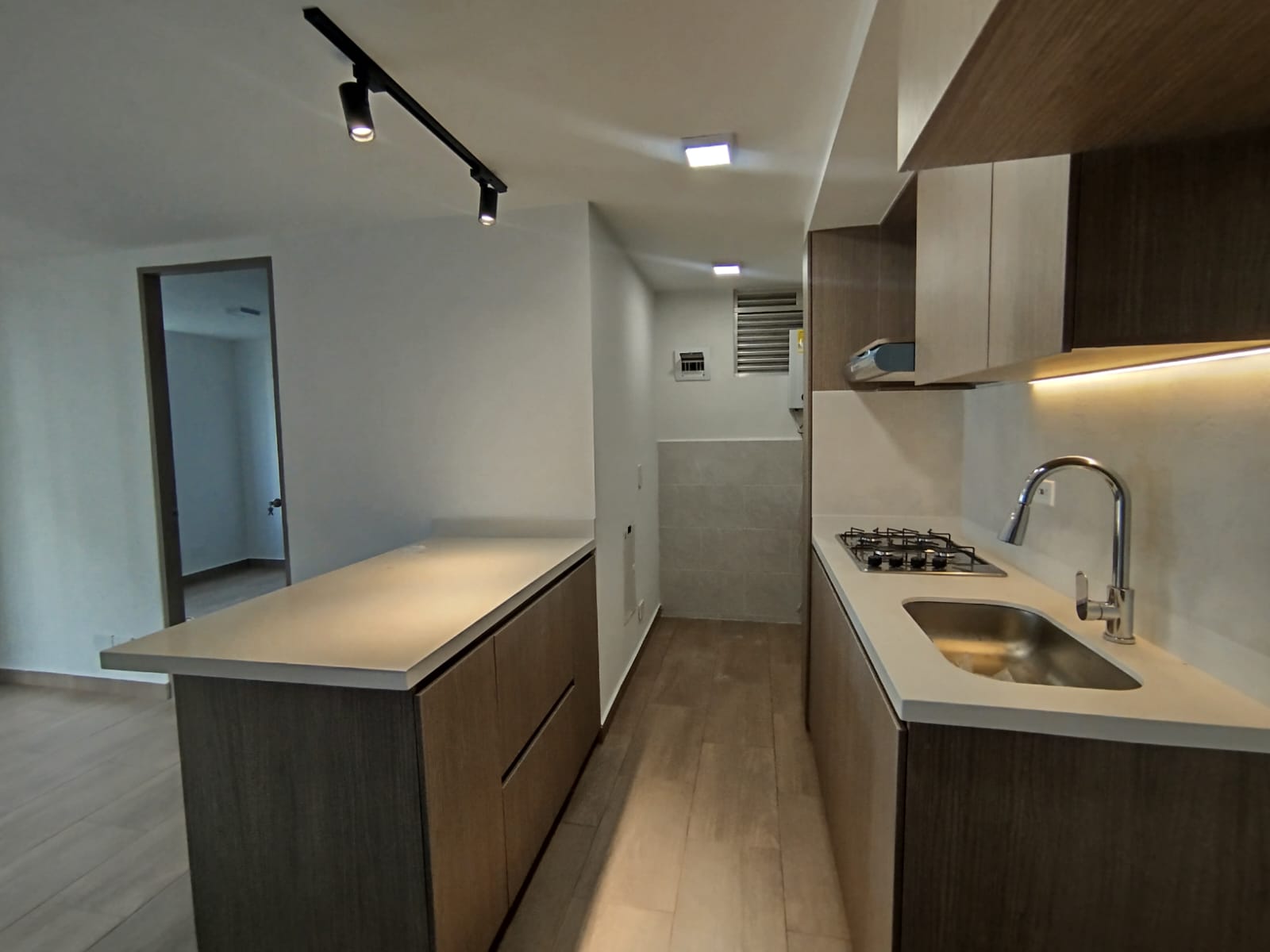Apartamento en arriendo en Centro, Rionegro · foto 3 de 14
