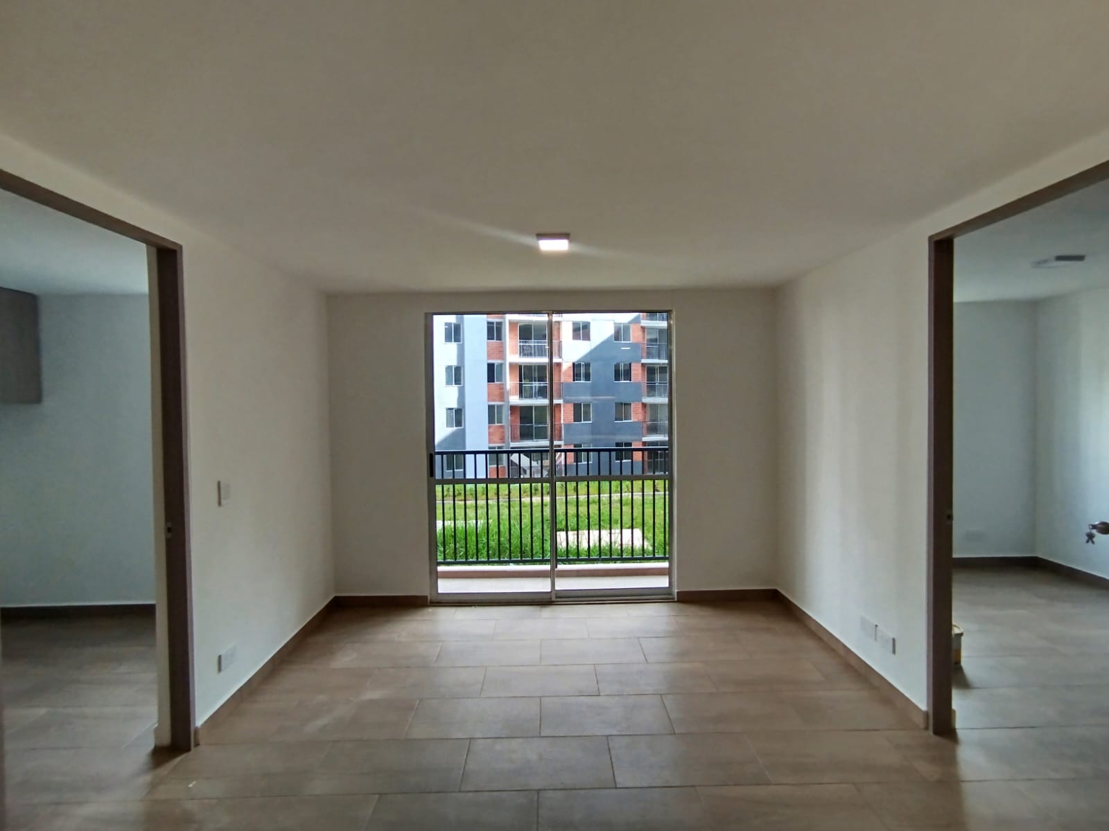 Apartamento en arriendo en Centro, Rionegro · foto 5 de 14