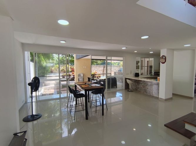 Casa de 3 alcobas en venta en El Castillo, Jamundí, 180 m² · foto 7 de 24