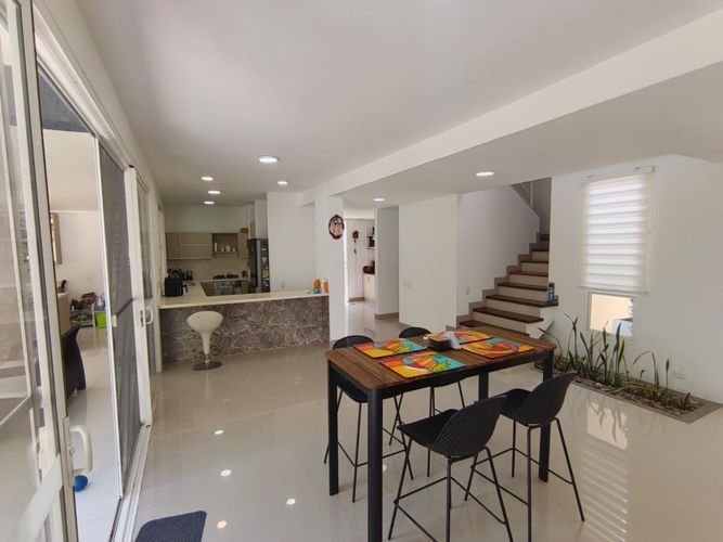 Casa de 3 alcobas en venta en El Castillo, Jamundí, 180 m² · foto 9 de 24
