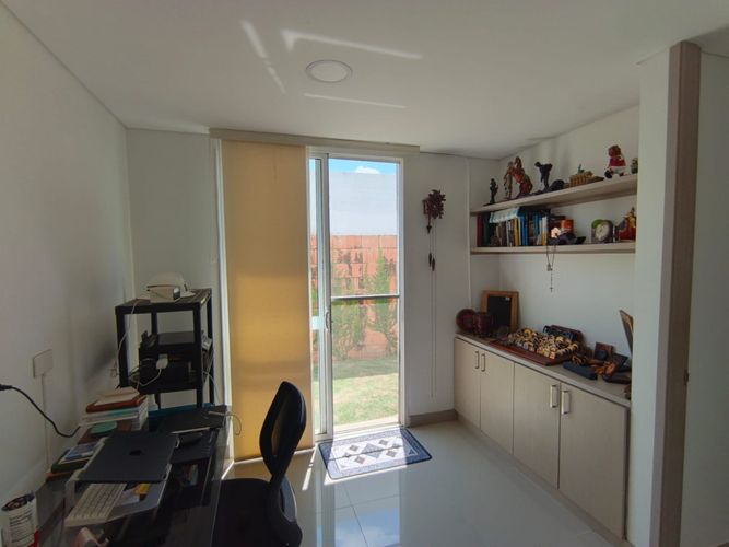 Casa de 3 alcobas en venta en El Castillo, Jamundí, 180 m² · foto 11 de 24