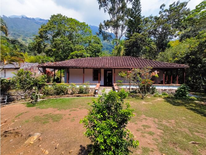 Finca en venta en Monta�Ita, Copacabana, 868 m² · foto 7 de 24