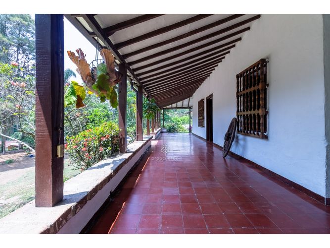 Finca en venta en Monta�Ita, Copacabana, 868 m² · foto 11 de 24