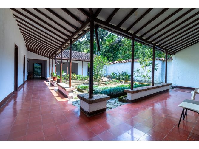 Finca en venta en Monta�Ita, Copacabana, 868 m² · foto 23 de 24