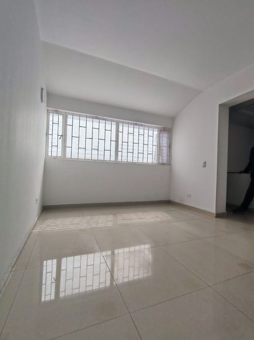 Casa de 5 alcobas en venta en La Castellana, Bogotá, 243 m² · foto 17 de 20