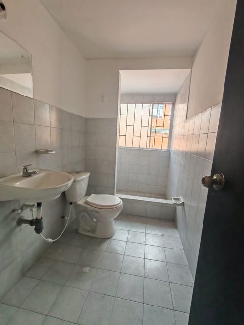 Casa de 5 alcobas en venta en La Castellana, Bogotá, 243 m² · foto 20 de 20