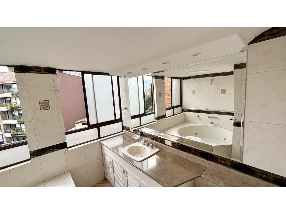 Apartamento en venta en Conquistadores, Medellín · foto 12 de 24
