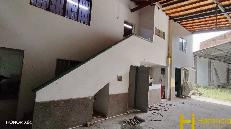 Warehouse for sale in Belén, Medellín 2