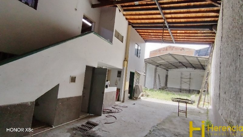 Warehouse for sale in Belén, Medellín 4