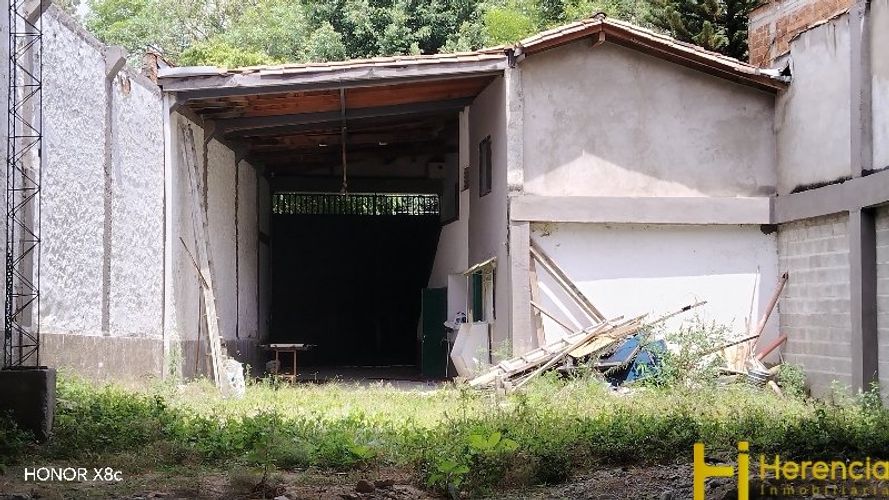 Bodega en venta en Belén, Medellín, 387 m² · foto 8 de 12