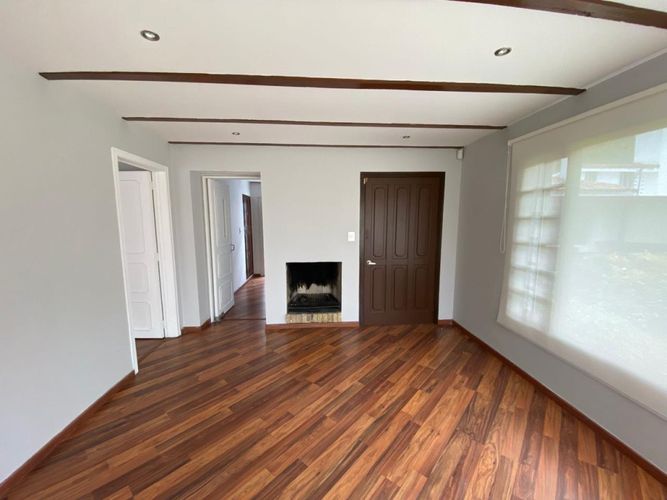 Casa de 5 alcobas en venta en Santa Ana Oriental, Bogotá, 550 m² · foto 14 de 24