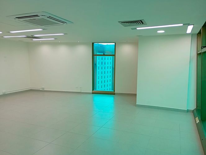 Oficina en arriendo en El Poblado, Medellín, 75 m² · foto 8 de 11