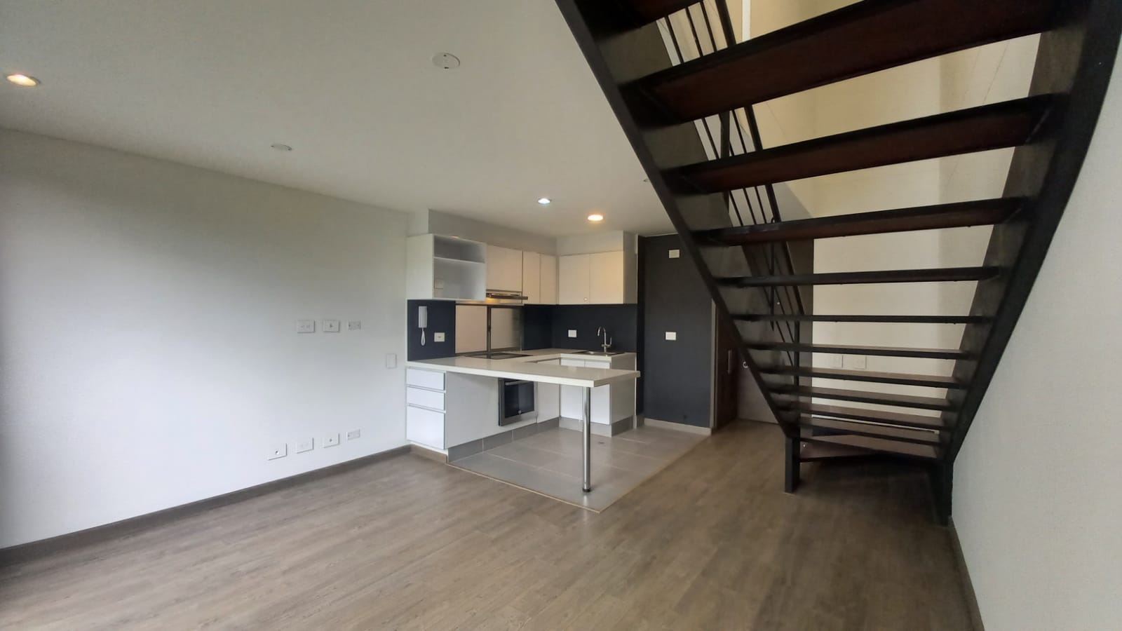 Apartamento en venta en Ciudad Salitre, Bogotá · foto 6 de 24
