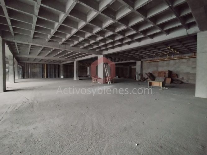 Local en arriendo en San Diego, Itagüí, 1167 m² · foto 2 de 12