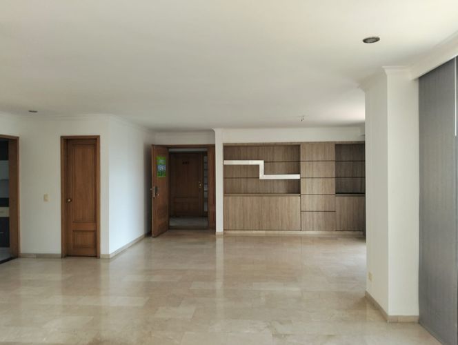 Apartamento de 3 alcobas en venta en La Bella, Pereira, 230 m² · foto 4 de 19